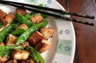 orange-sesame tofu with snow peas