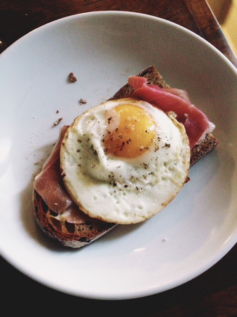 Open-Faced Prosciutto and Egg Sandwich Recipe: How to Make It