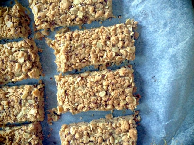 Apple Breakfast Bars | In Jennie's Kitchen