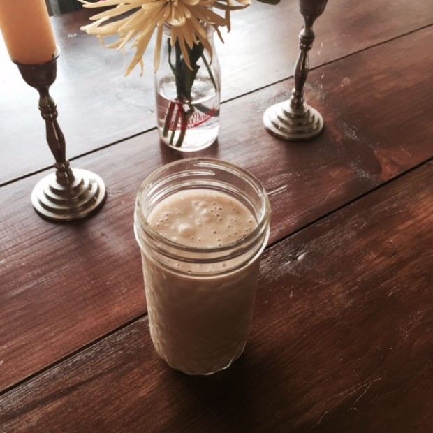 Peanut Butter Banana Smoothie | www.injennieskitchen.com