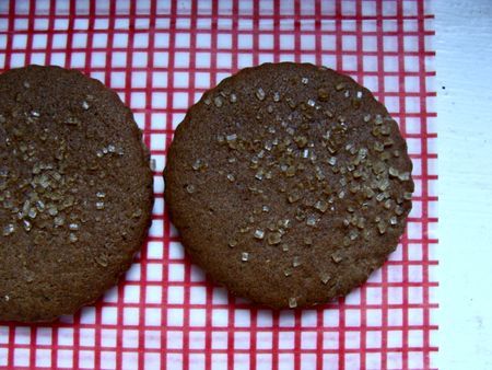Mom's Gingerbread | www.injennieskitchen.com