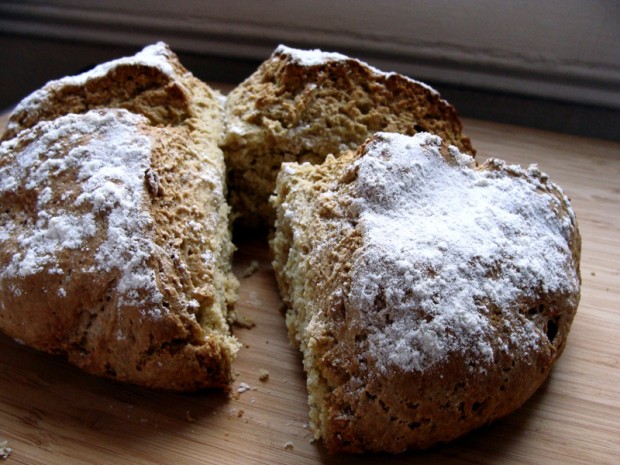 Semolina Soda Bread | www.injennieskitchen.com