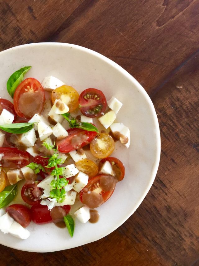 Classic Caprese Salad | In Jennie's Kitchen