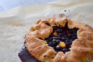 Peach Blueberry Tart | In Jennie's Kitchen