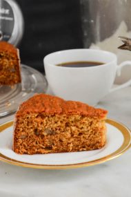 Bella's Honey Cake Recipe | In Jennie's Kitchen