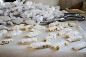 Homemade Vanilla Nougat Recipe | In Jennie's Kitchen