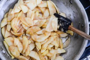 Apple Crumb Slap Pie | In Jennie's Kitchen