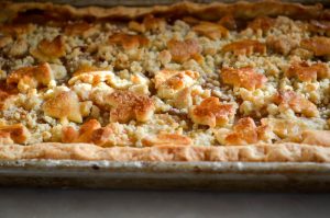 Apple Crumb Slap Pie | In Jennie's Kitchen