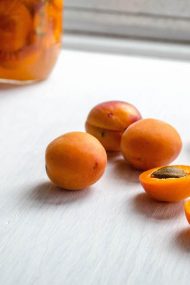 Apricots Honey, Thyme & Chamomile | In Jennie's Kitchen