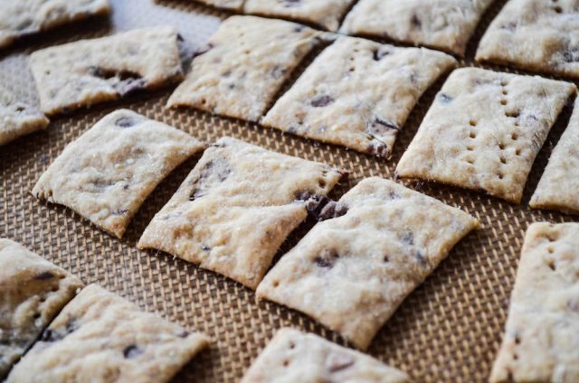 Kalamata Olive & Spelt Sourdough Crackers | In Jennie's Kitchen