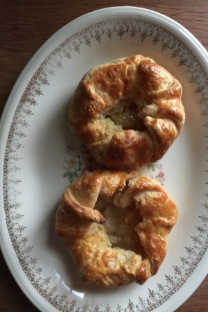 Easy French Apple Tarts | In Jennie's Kitchen