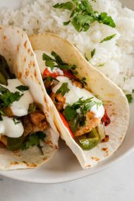 Easy Sheet Pan Chicken Fajitas | In Jennie's Kitchen