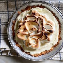 How to Make Pie Crust Using Cake Mix