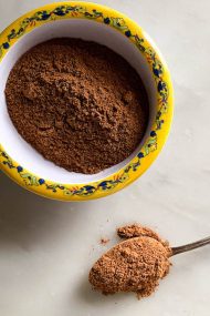 Lebkuchengewürz (German gingerbread spice blend)